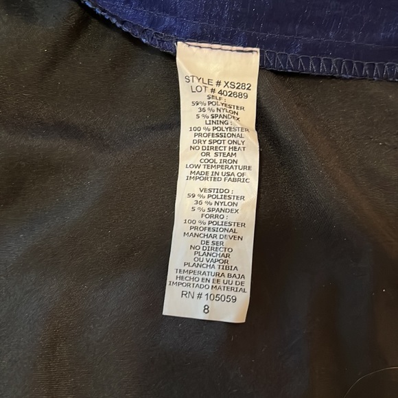 Navy blue dress with sheen, body hugging with cinching - Picture 6 of 8